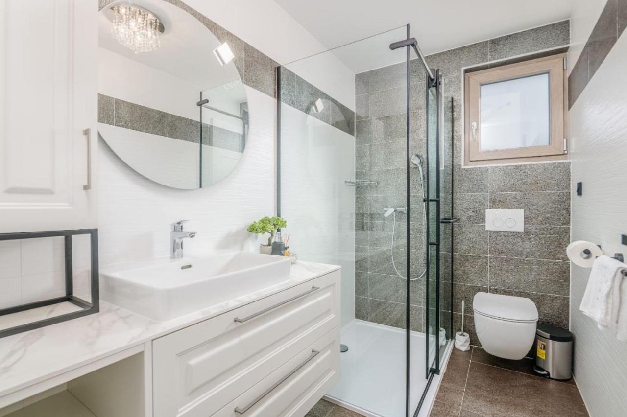 Villa Njivice Apartman Marina エクステリア 写真